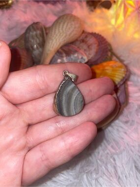 3/$25 Natural Teardrop Agate Pendant
